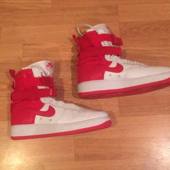 Nike Air Force 1 - Picture 2 of 6